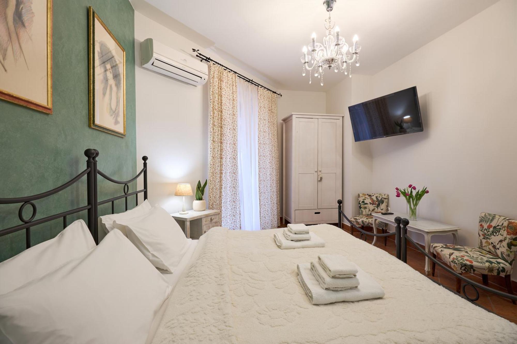 Villa Toscana Hajdúszoboszló Buitenkant foto